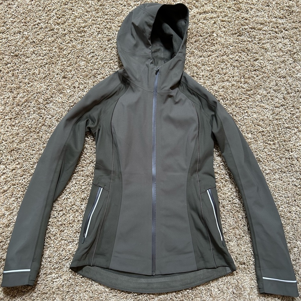 Lululemon Cross Chill Jacket